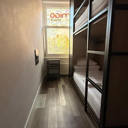 Amigo Budget Hostel *