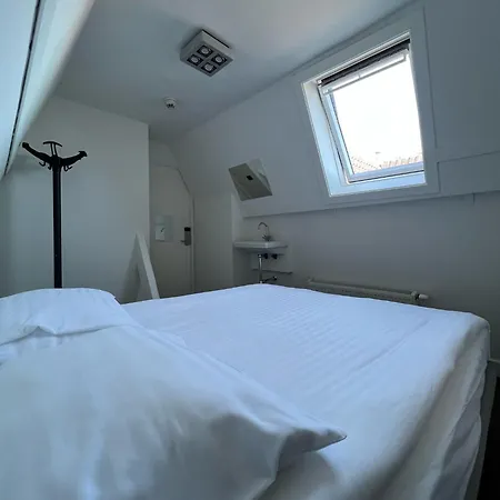 Hostal Amigo Budget *